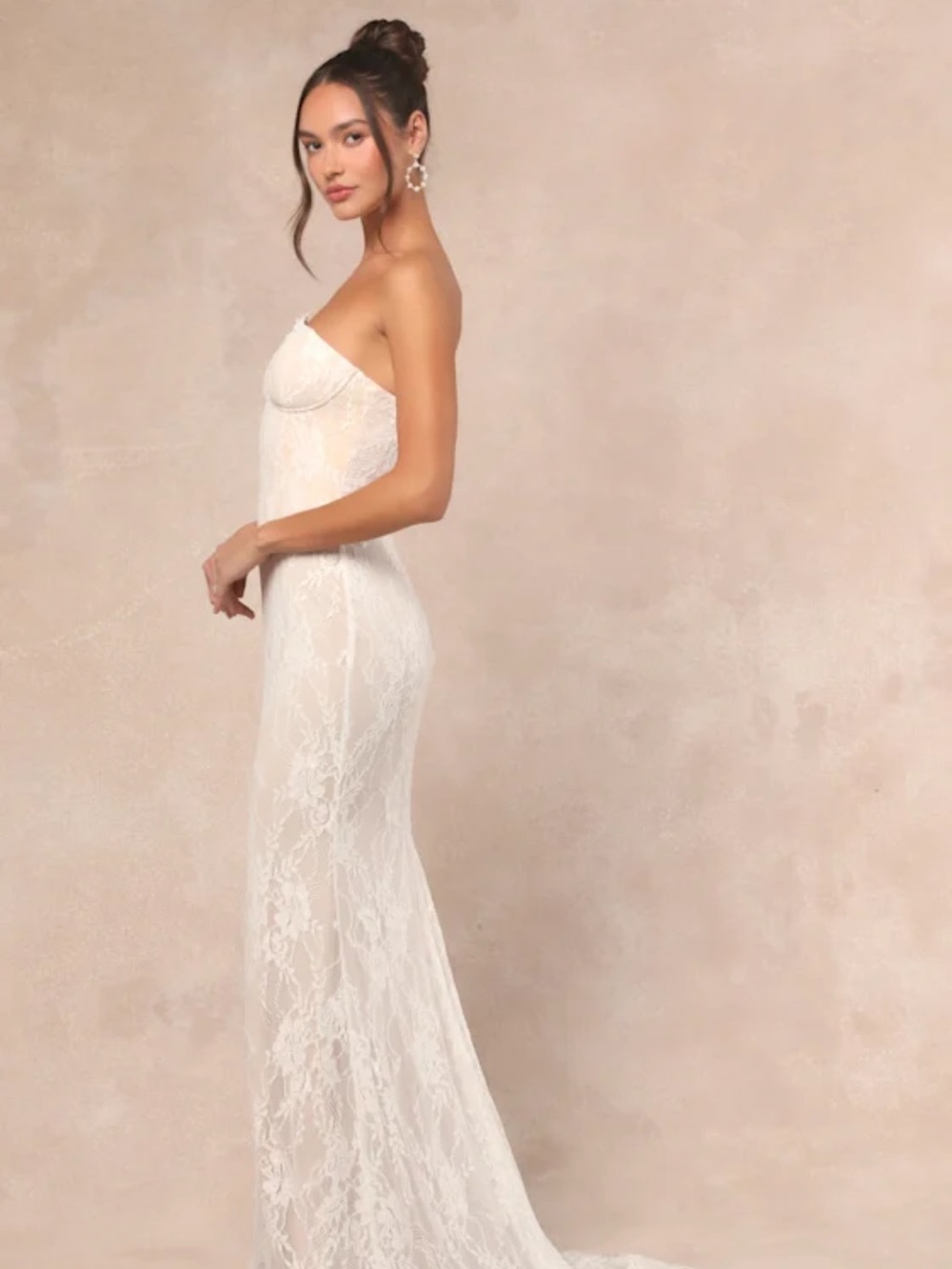 Lulu's Strapless Ivory Lace Wedding Gown